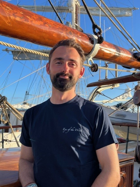 Crewmitglied Steuermann Alex